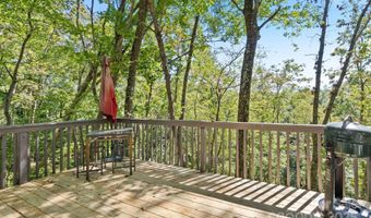 28 Foxberry Dr, Arden, NC 28704