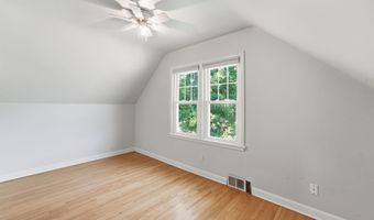 1002 Cedar St, Alexandria, MN 56308