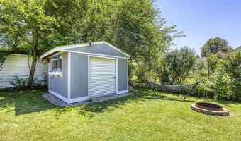 1113 Summer St, Algonac, MI 48001