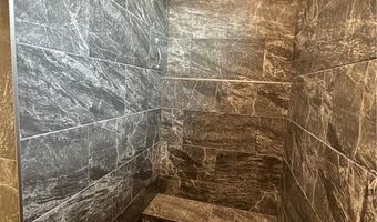 6206 SW Luna Ln, Bentonville, AR 72713