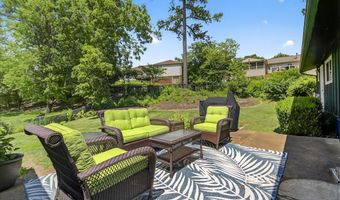 1009 Dutch Mill Dr, Ballwin, MO 63011