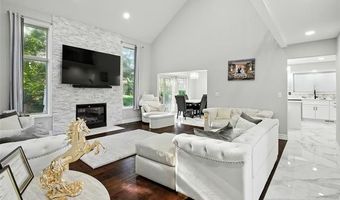 48821 Tremont Dr, Macomb, MI 48044