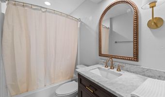 2019 Taylor Cir, Ames, IA 50010