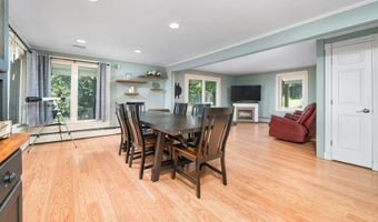 12 Sydney Ln, Cromwell, CT 06416