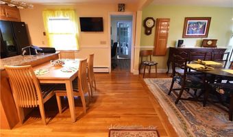 13 Cozy Ln, Cumberland, RI 02864
