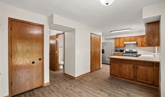 2805 NW Park Ln, Ankeny, IA 50023