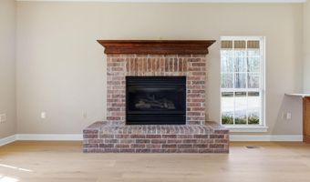 1219 WAR EAGLE, Alexander, AR 72002