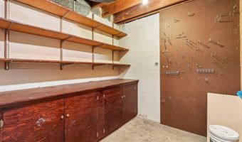 5601 KIRKWOOD Dr, Bethesda, MD 20816