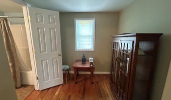 131 Lansworth Dr, Austinville, VA 24312