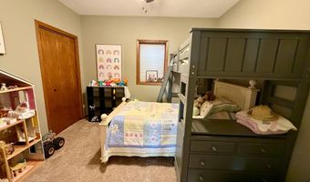 11 Lime Lake Dr, Avoca, MN 56114