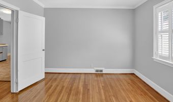 512 Carrison St, Camden, SC 29020