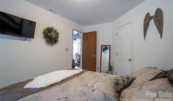 84 Sheets Farm Rd, Bakersville, NC 28705