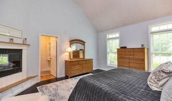 54 Pasture Rd, Auburn, NH 03032