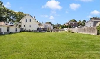 10 Long St, Johnston, RI 02919