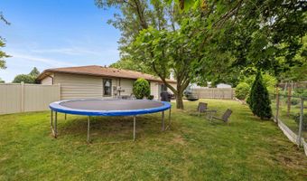 1307 Walker Ct, Auburn, IN 46706