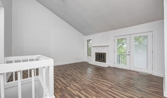 5097 Vantage Point Rd B 2, Avon, IN 46123