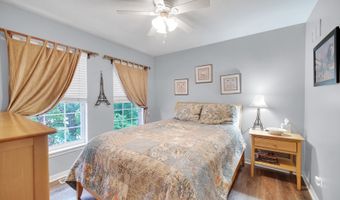 480 Brookside Ave, Algonquin, IL 60102