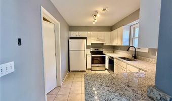 11 Mellor Ln, Bella Vista, AR 72715