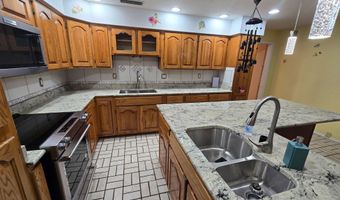 5002 Los Nogales Dr, Carlsbad, NM 88220