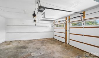 28 Ridgefield Pl, Asheville, NC 28803