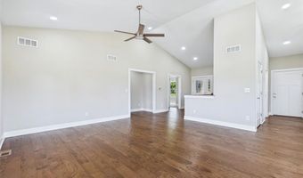 126 Woodland Hills Ct, Alton, IL 62002