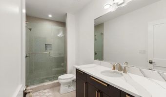 11 Crenshaw Ln 11, Andover, MA 01810