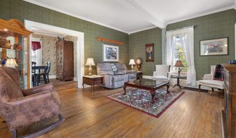 702 S Van Buren St, Auburn, IN 46706