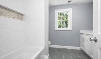 111 Cider Mill Rd, North Smithfield, RI 02896