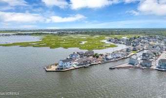 281 Sandlewood Dr, Bayville, NJ 08721
