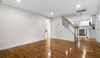 117 W Chippen Hill Rd, Burlington, CT 06013