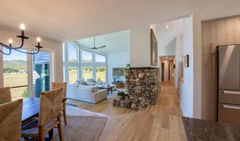 106 Chestnut Ln, Bellevue, ID 83313