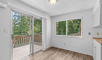 682 Chestnut St, Ashland, OR 97520