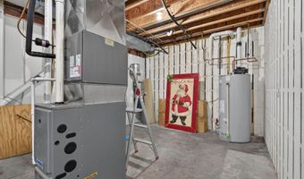 21194 Lawrence 2230, Aurora, MO 65605
