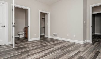 1800-1802 Broadfoot Dr, Abilene, KS 67410