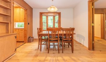 1877 Arlington Blvd, Ann Arbor, MI 48104