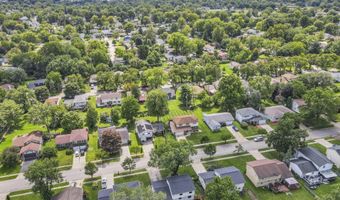 2208 Pine Knoll Ave, Columbus, OH 43229