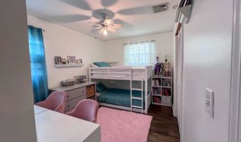 25 S Valley Rd, Bayonne, NJ 07035