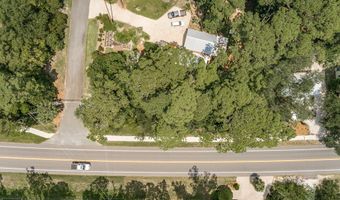 103 Bay Colony Way, Apalachicola, FL 32320