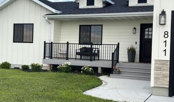 811 S Ibis St, Aberdeen, SD 57401