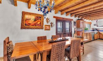 42 Hondo Seco Rd, Arroyo Hondo, NM 87513