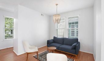 20400 CHARTER OAK Dr, Ashburn, VA 20147