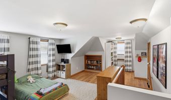702 N Van Buren St, Auburn, IN 46706