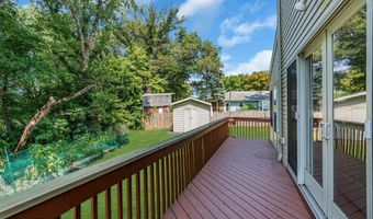 25 Oakshades Ave, Aberdeen, NJ 07747