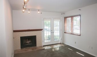1340 Holgate Dr F2, Ballwin, MO 63021