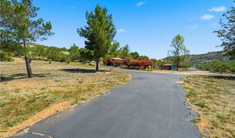 23315 Old Wagon Rd, Escondido, CA 92027