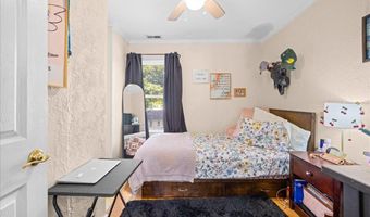 743 N Shore Rd, Absecon, NJ 08201