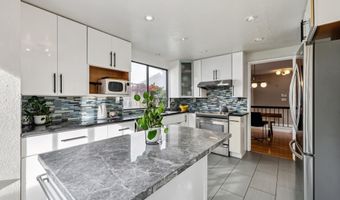 1129 Clarke Ln, Alameda, CA 94502