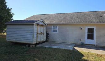 132 Falcon Ridge Dr, Boiling Springs, SC 29316