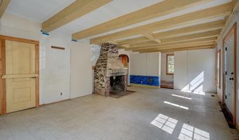 2 Hill Rd, Chatham, NH 03813