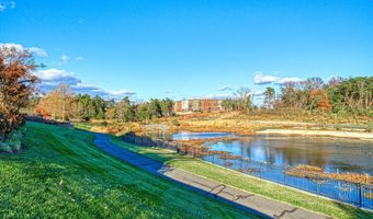 22477 FOUNDATION Dr, Ashburn, VA 20148